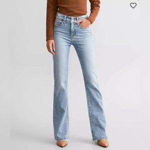 Buckle Billie Bootcut Stretch Jean
